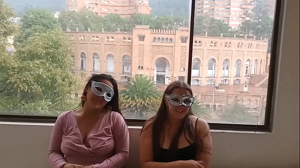 Esposas Colombianas Jugando A Las Putas Aceptan Follar Con Extraños Por Algo De Dinero Sin Condon